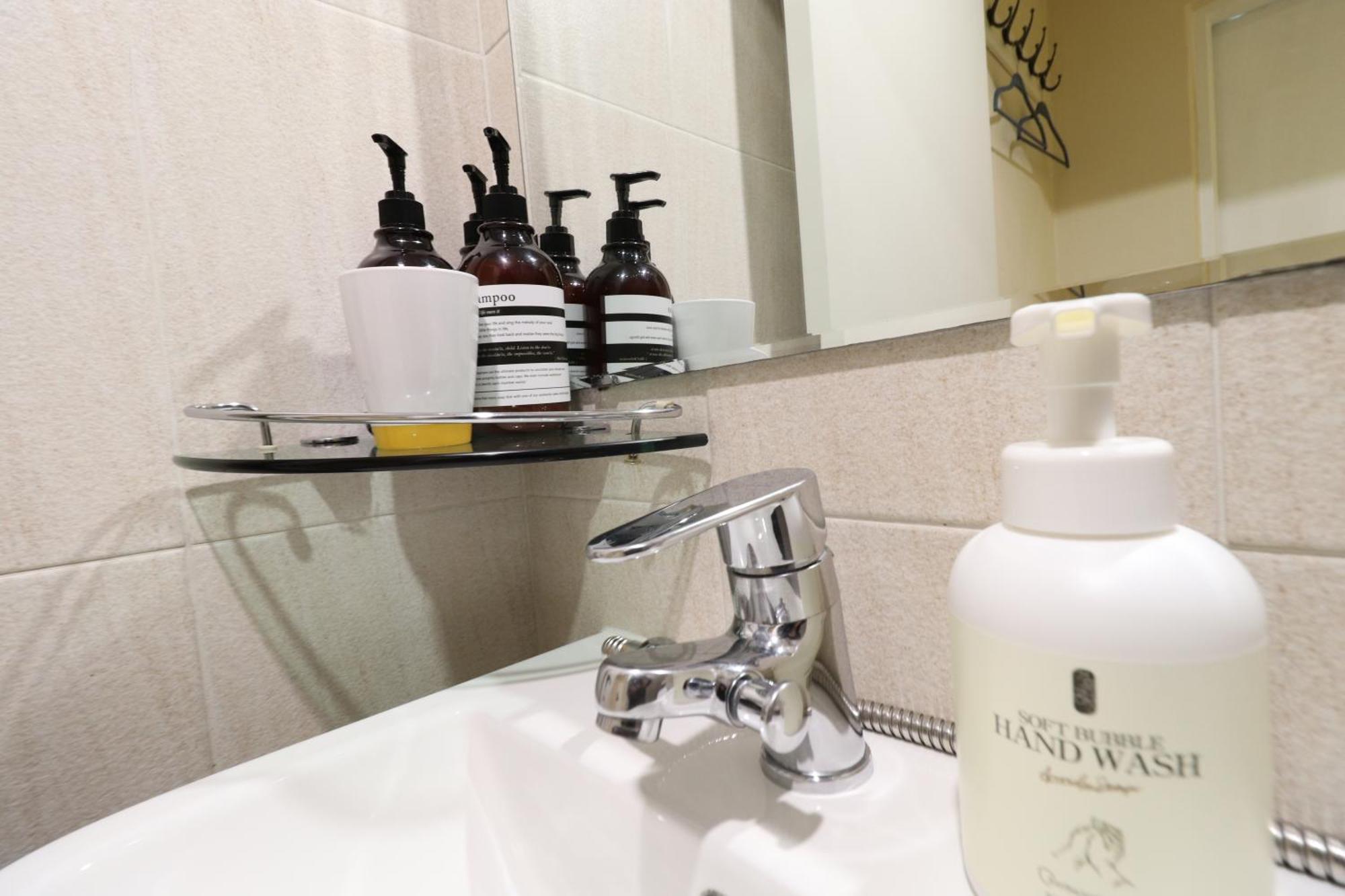 Just4U Guesthouse Сеул Екстер'єр фото