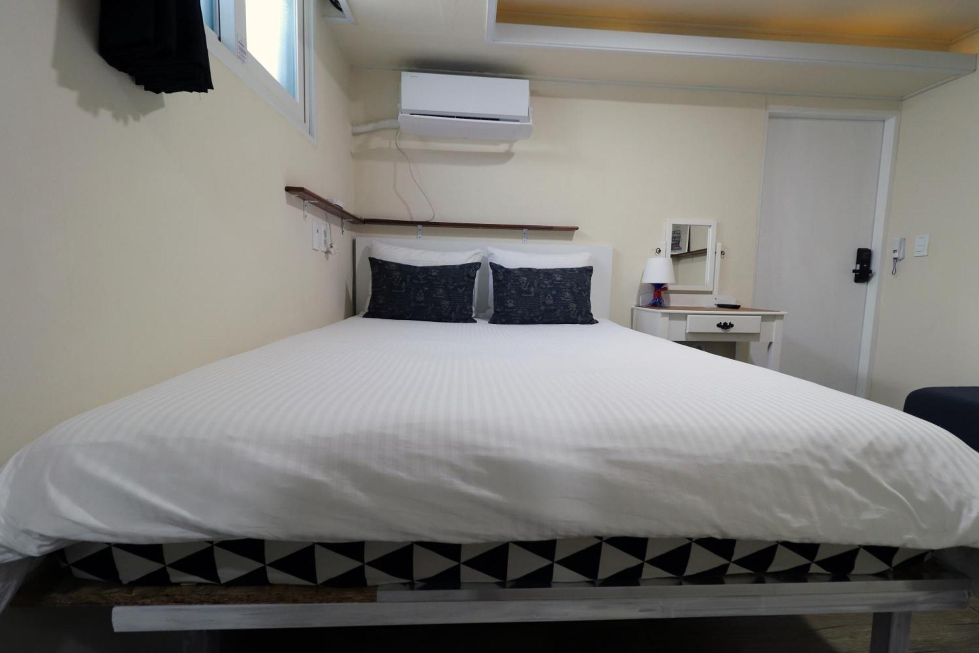 Just4U Guesthouse Сеул Екстер'єр фото